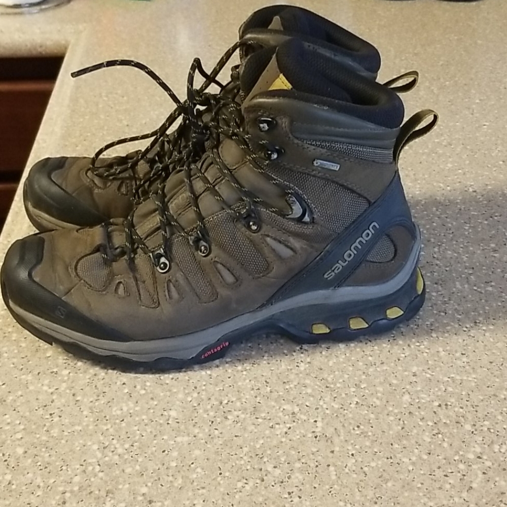 Salomon Quest 4D 3 GTX Hiking Boots size 9.5